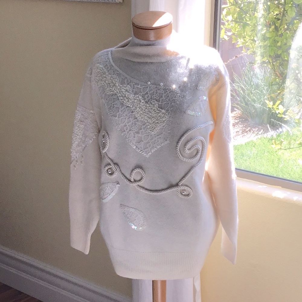 Beautifully Detailed Winter White Sweater by Apart. Size S.